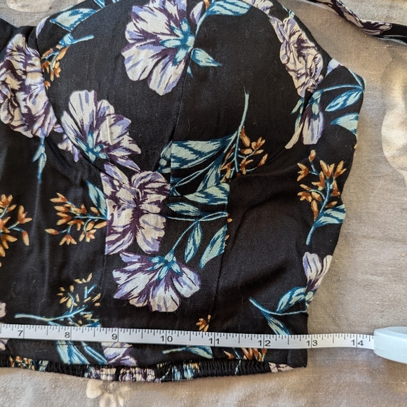 Woman's Balconette Crop Top/Cami - Picture 4 of 8